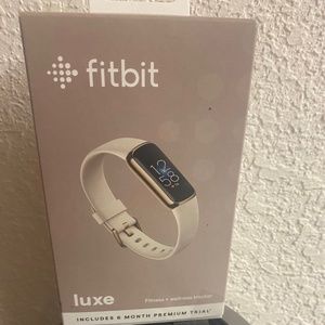 Fitbit luxe lunar white fitness, exercise, and wellness. Workout Tracking